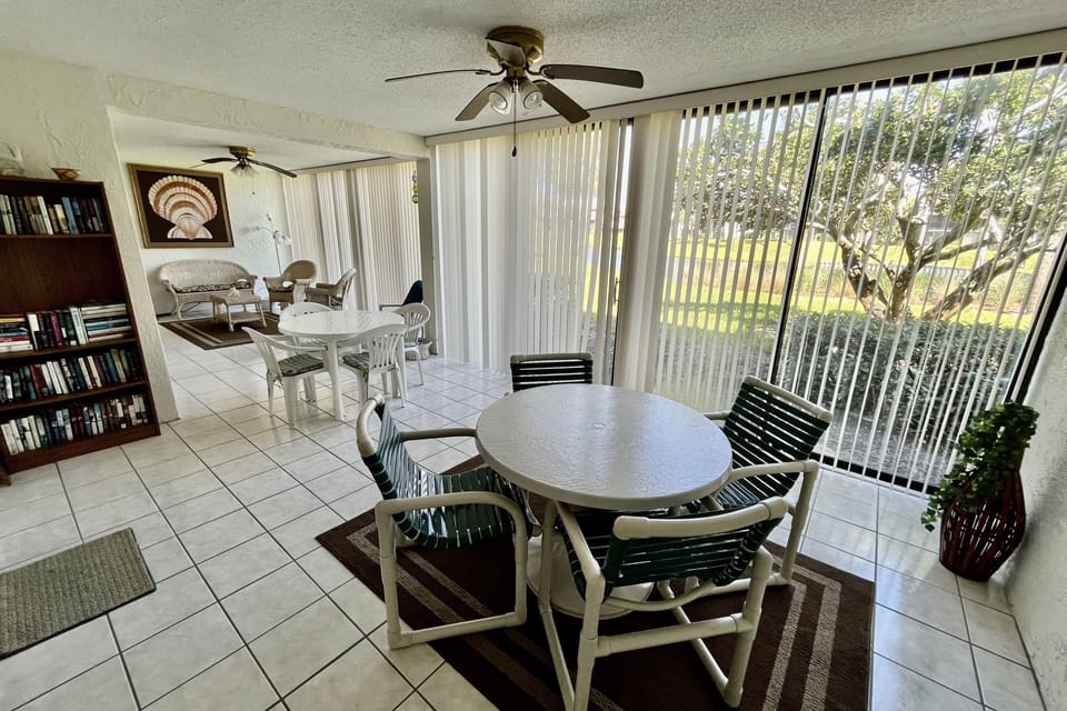 Enclosed lanai