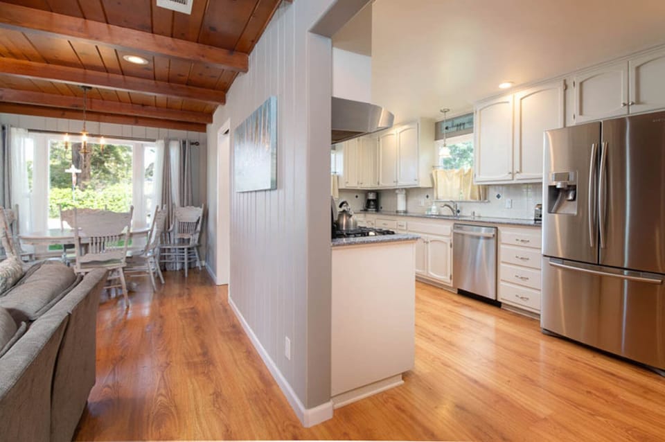 Hall to Kitchen