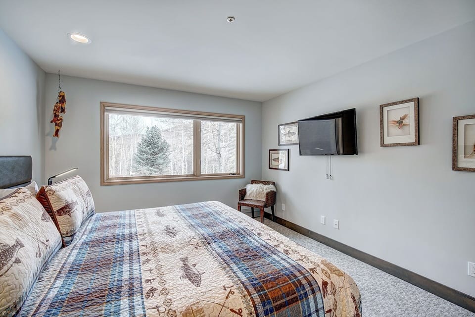 Indoors, Bed, Furniture, Home Decor, Bedroom