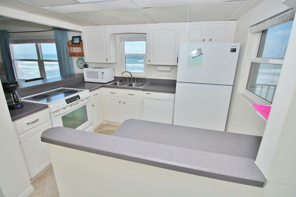 Fully Stocked Kitchen