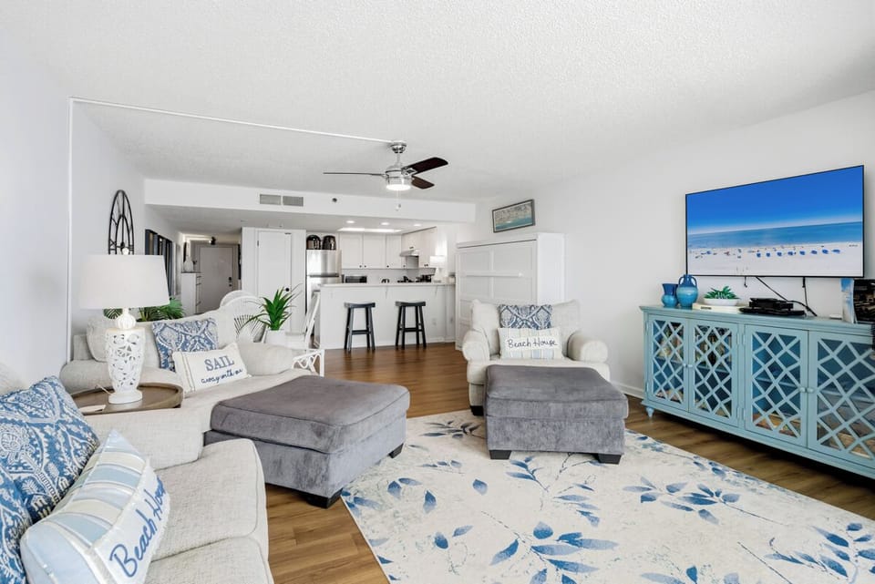Open floor plan and FREE WiFi