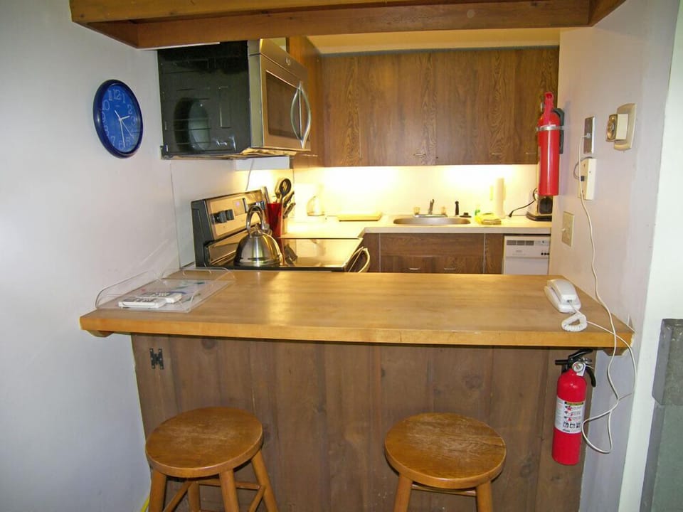 Kitchen Counter