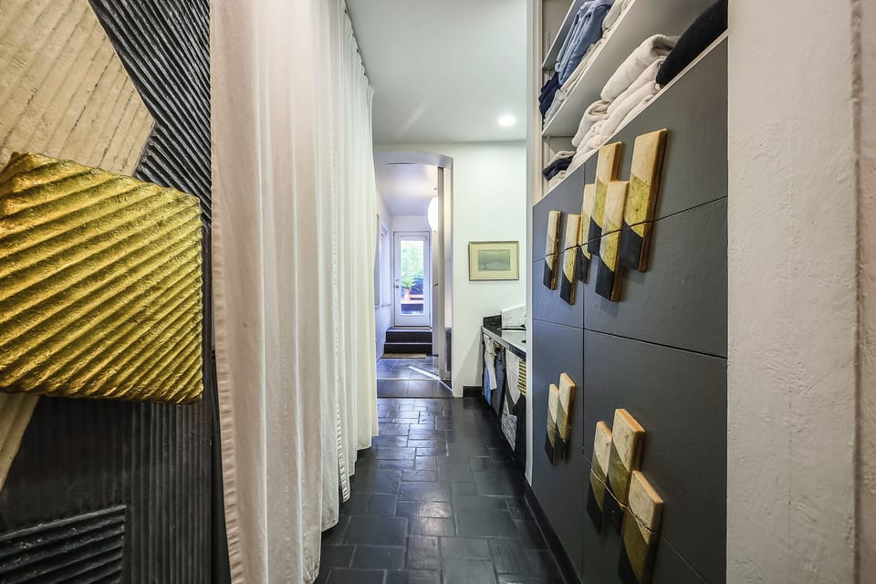 Flooring, Floor, Corridor, Furniture, Indoors