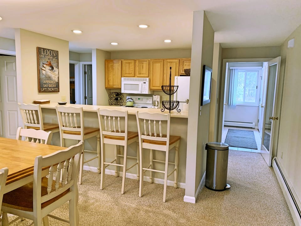 Breakfast Bar