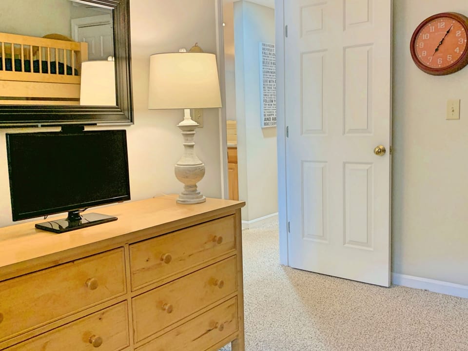 Bunk Room alt. view