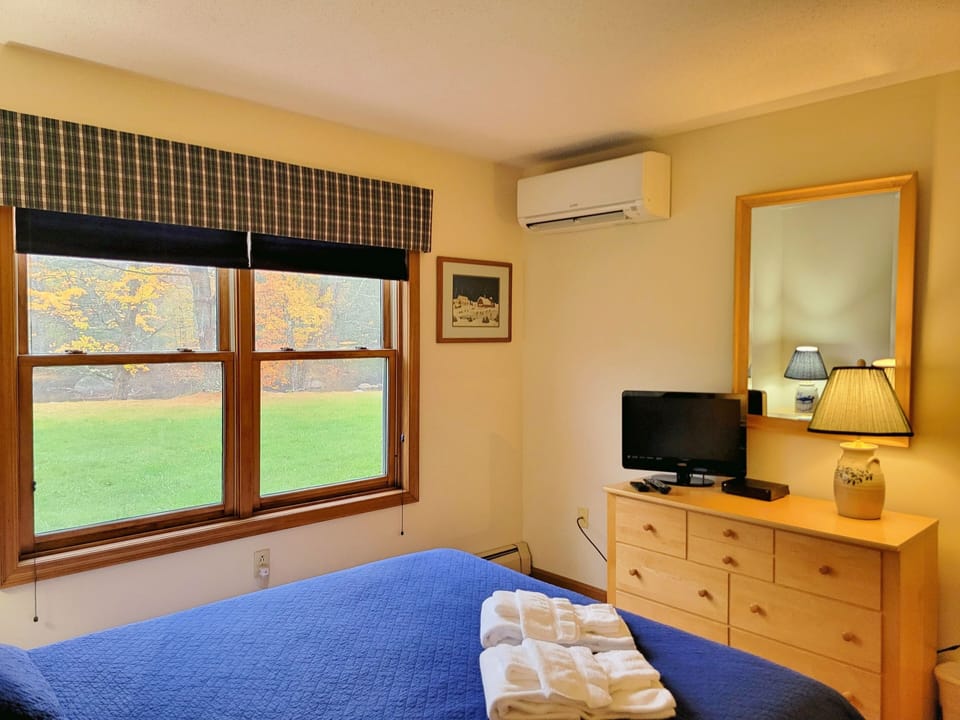 Queen with AC and TV