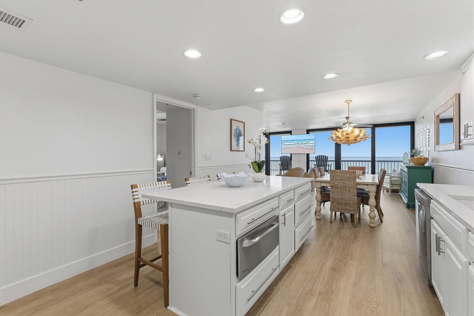 Kitchen + Warming Drawer