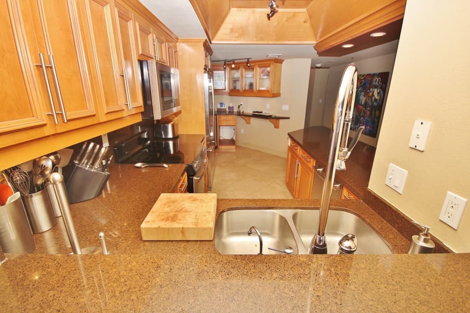 Spacious Kitchen