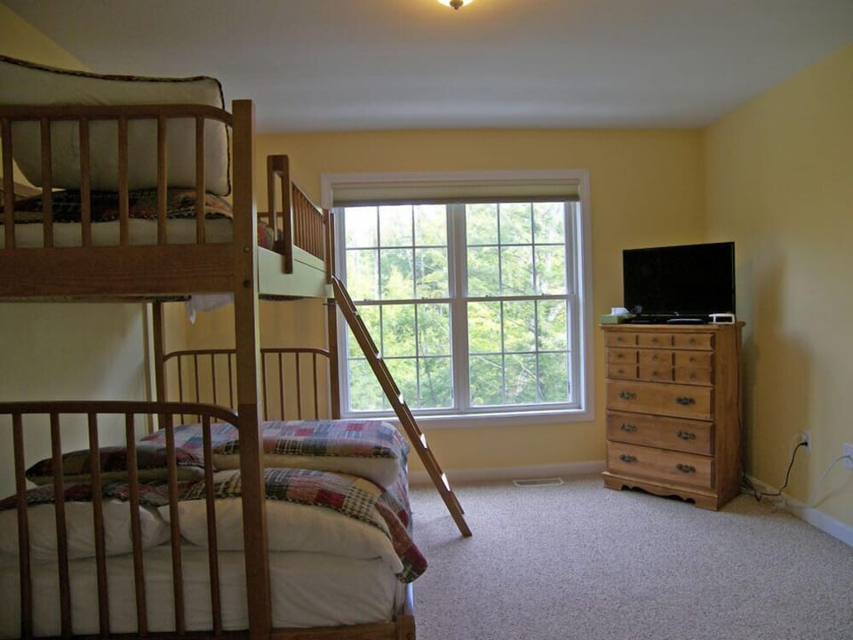 Bunk Bedroom