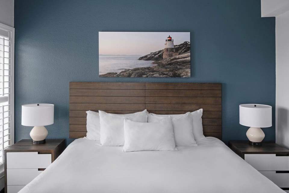 Two-Bedroom-Suite-3-Club-Wyndham-Newport-Onshore