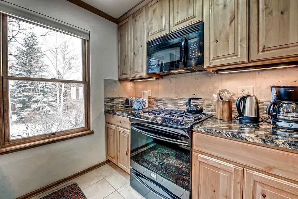 MS673 Kitchen