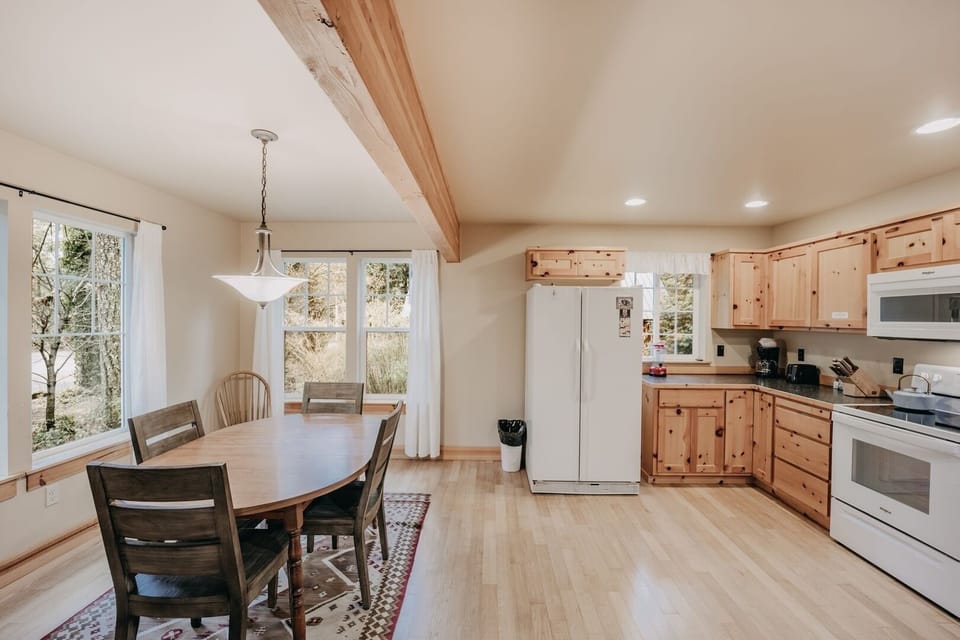 Kitchen and dining room