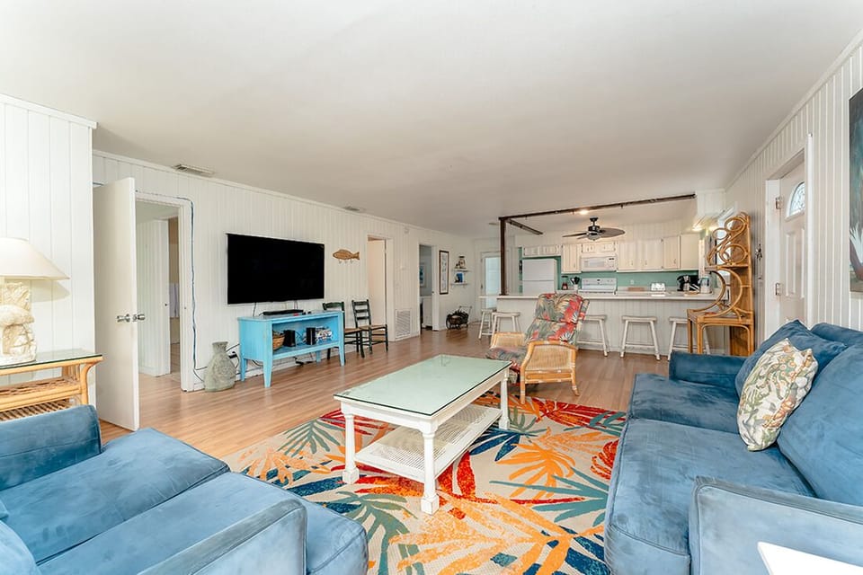 Whether you want the convenience of having your own living space upstairs or the ease of a downstairs living space, we have what you're looking for!