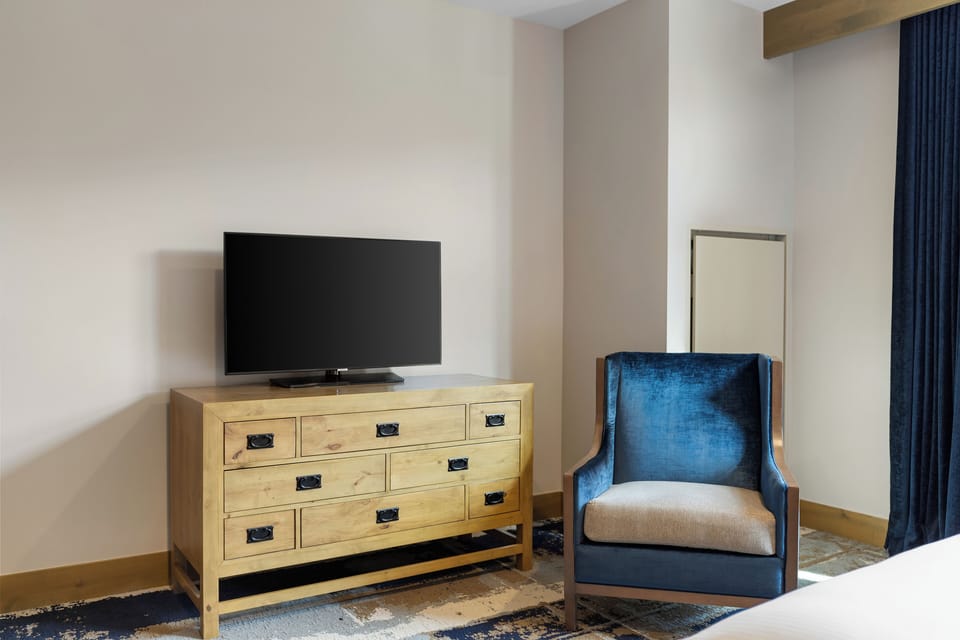 Bedroom-3br-avon-cw-3br-pres-in-004