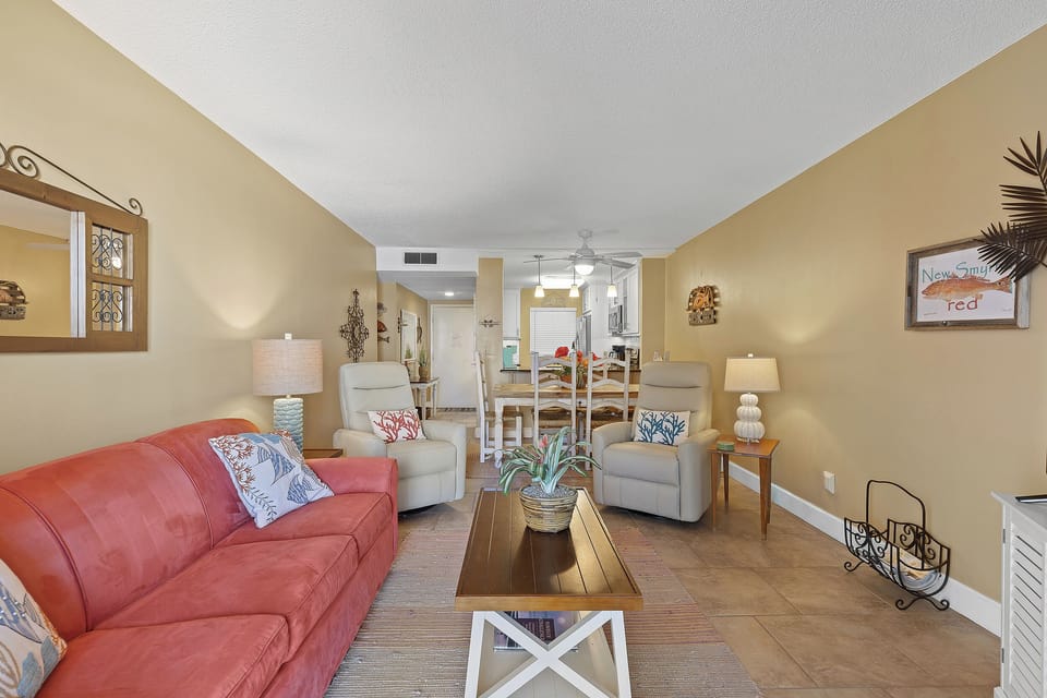 Living room to kitchen