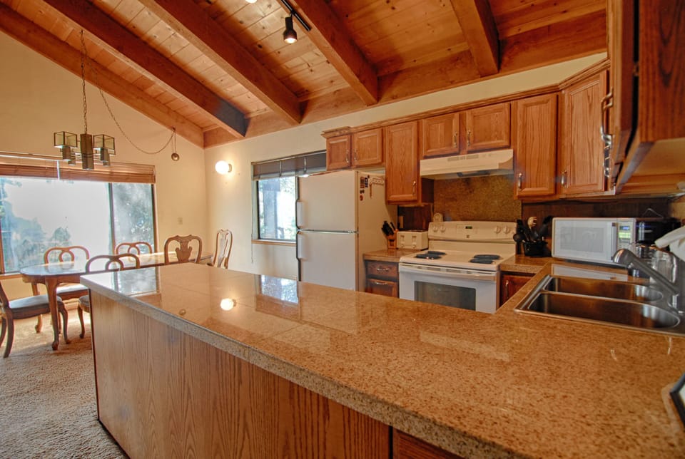 Kitchen Counter