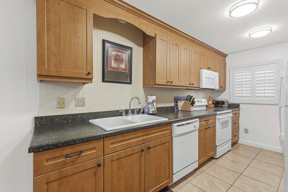 Kitchen has everything you need