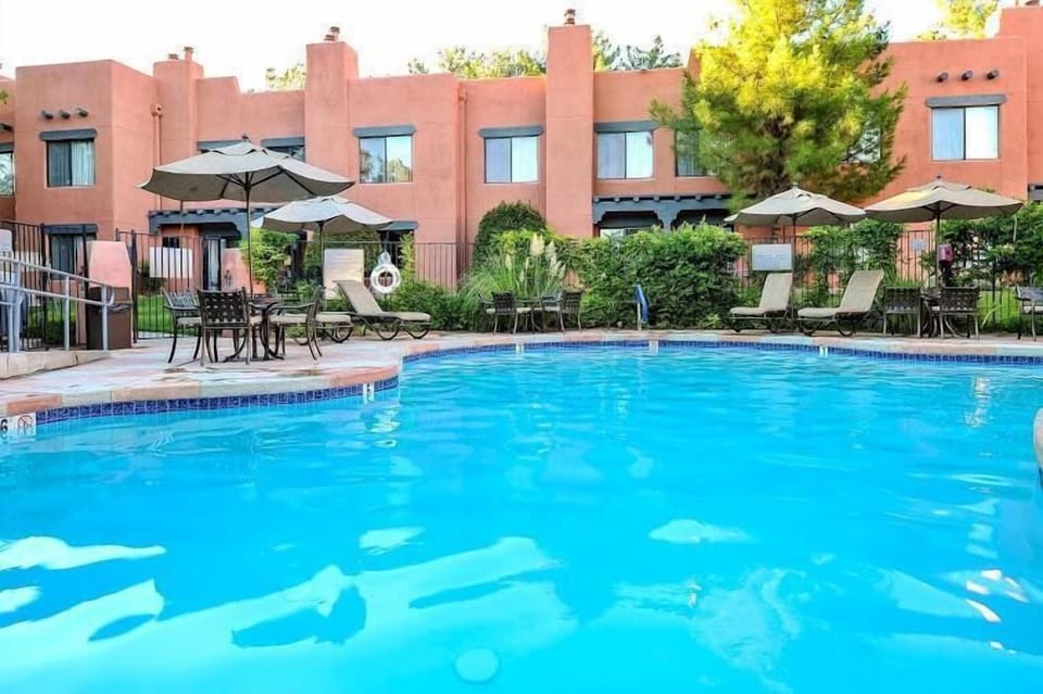 Bell Rock Inn 13