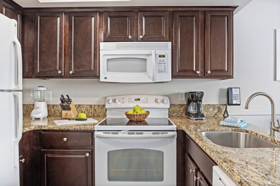 One-Bedroom-Kitchen-Worldmark-Havasu-Dunes