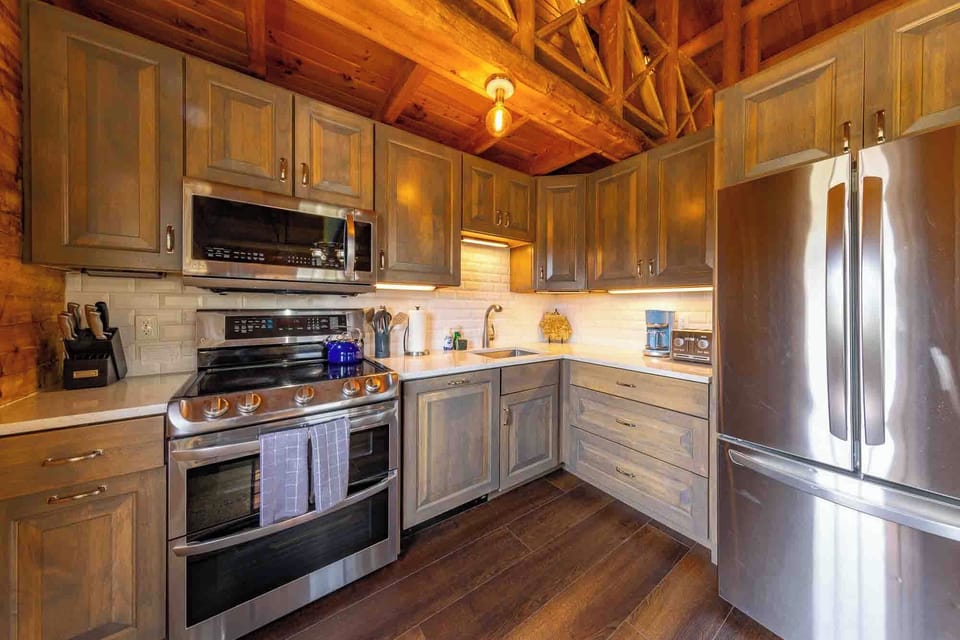 366 Riverbend Dr (33 of 39)