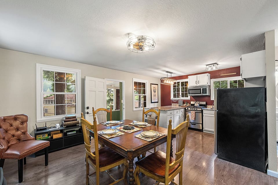 Open kitchen and dining area - upper level.