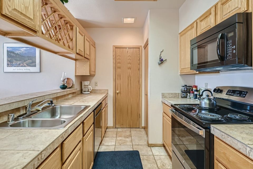LF201F Kitchen