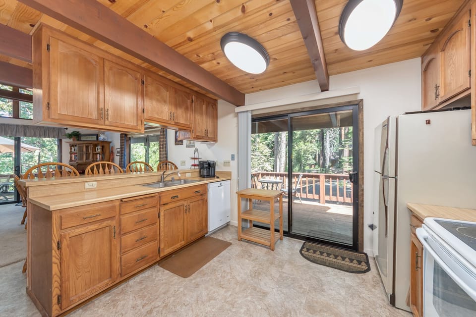 Kitchen 1