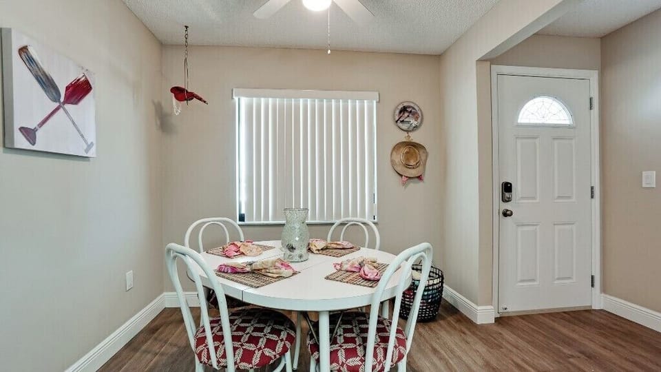 Breakfast Nook & Front Door