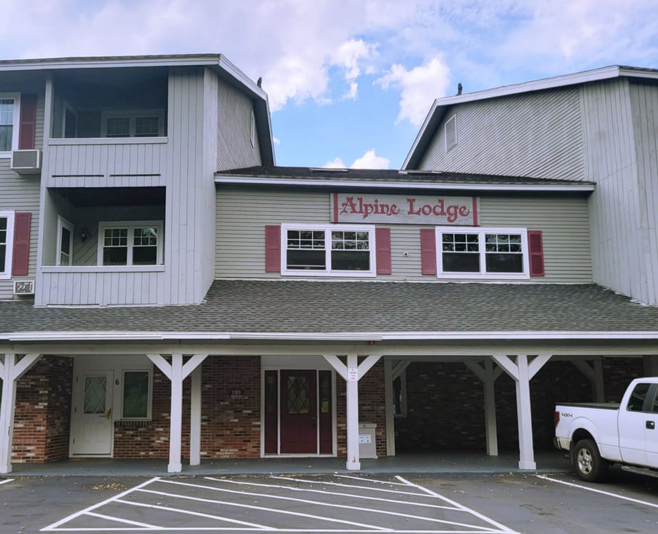 Alpine Lodge with main entry