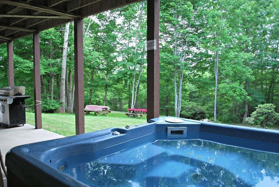 Enjoy the Relaxing Hot Tub!