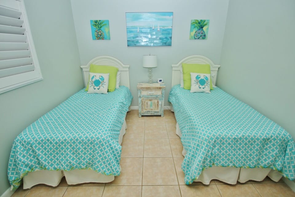 Guest bedroom