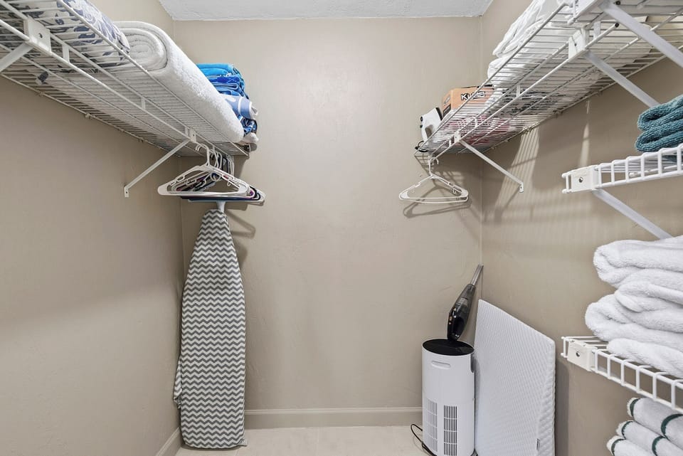 Walk in closet