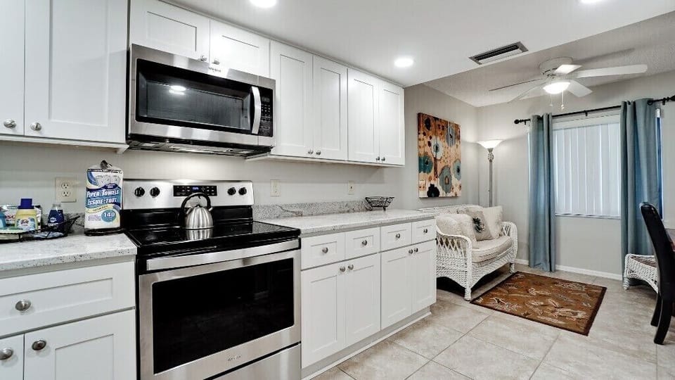 Kitchen & Nook