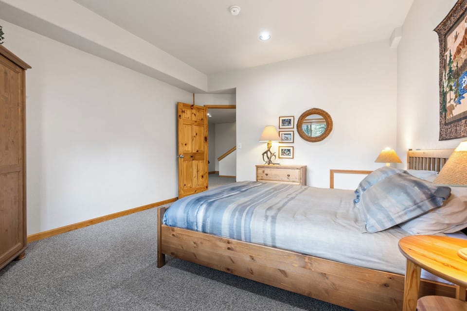 WD475A Lower Bedroom 1