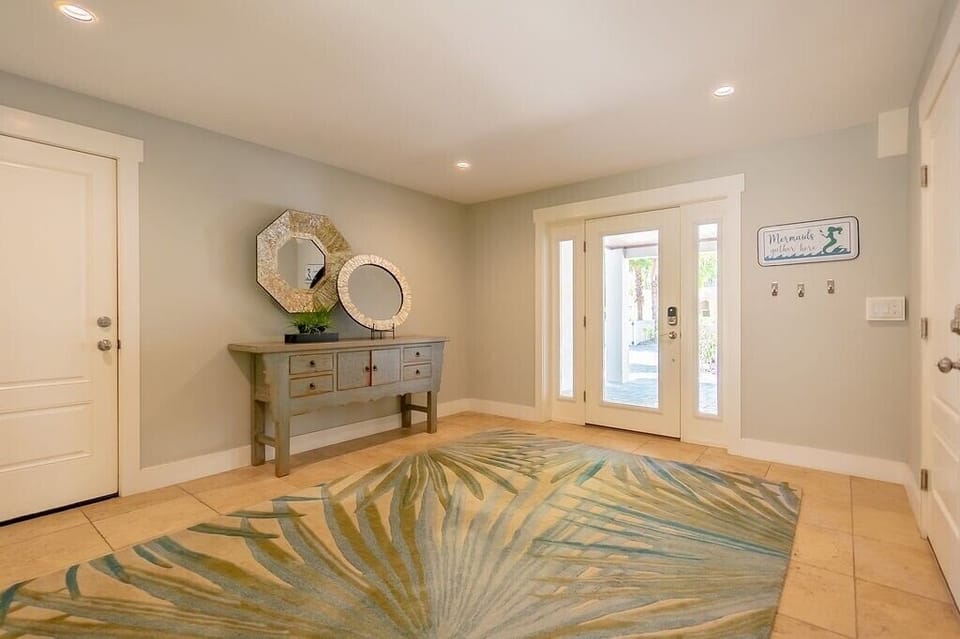 Foyer area by front door