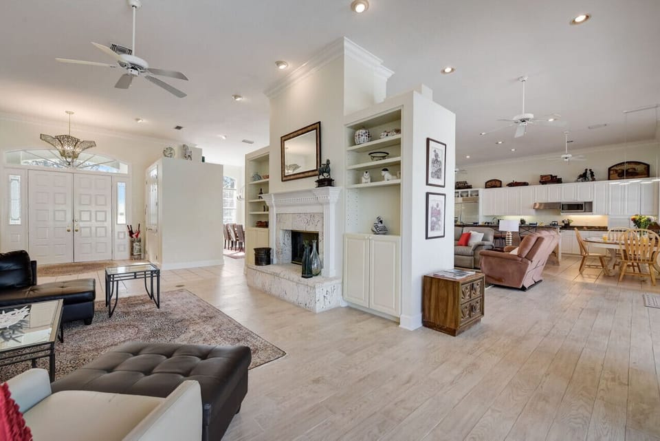 Living Room/Family Room
