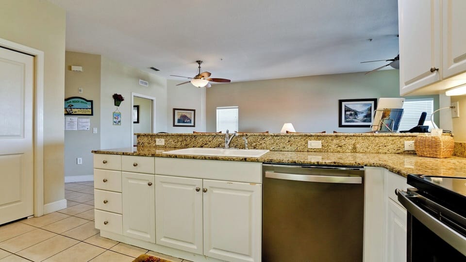 Kitchen 1