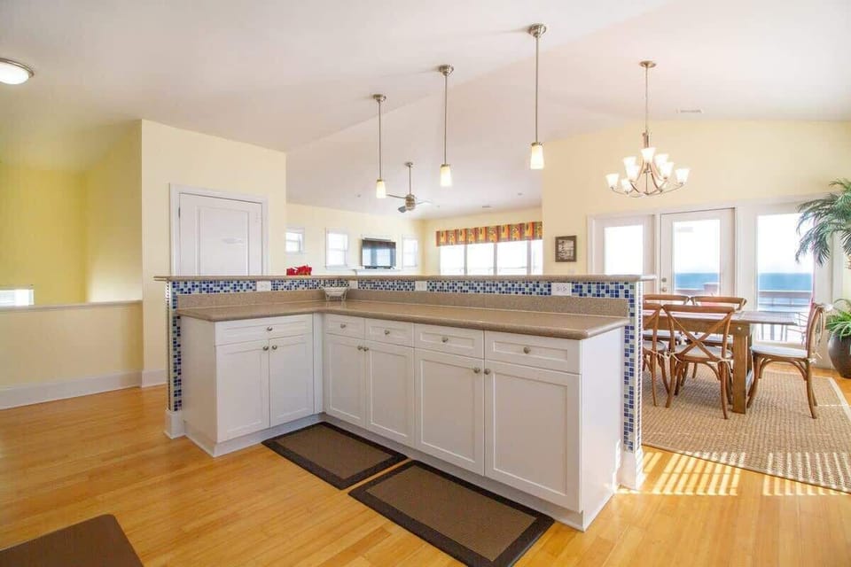 Kitchen Prep Station or Buffet Service