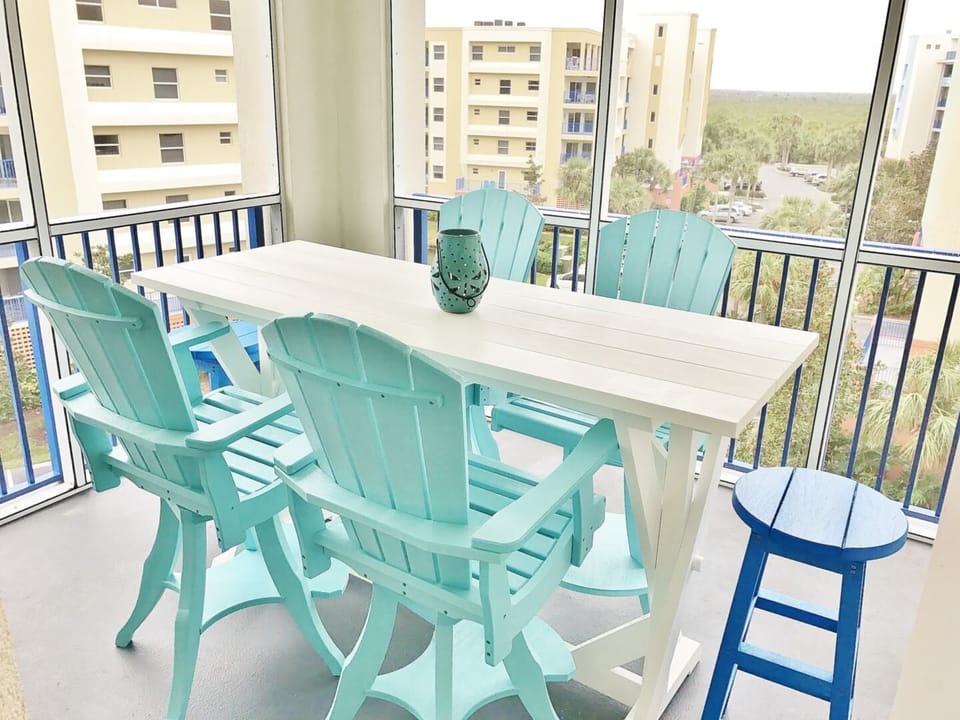 Oceanwalk 7-501 balcony