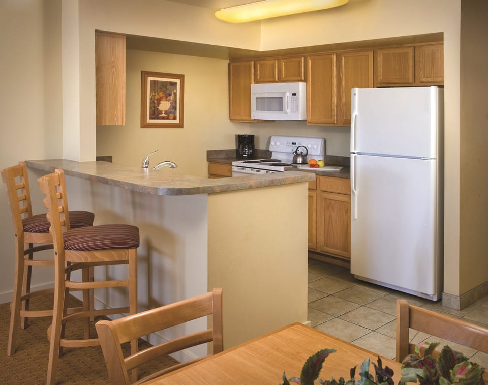 bear_lake_2_bdrm_kitchen