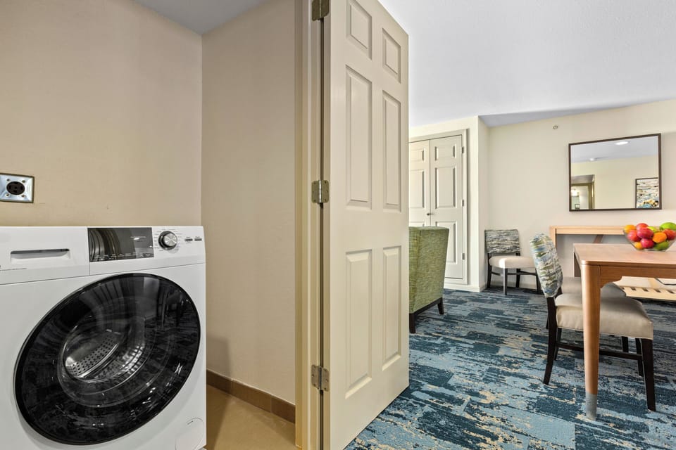 Two-Bedroom-ADA-washer-Dryer-WorldMark-Lake-of-the-Ozarks