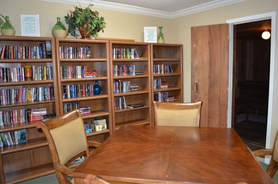 Library and sauna on first floor of The Shores Club