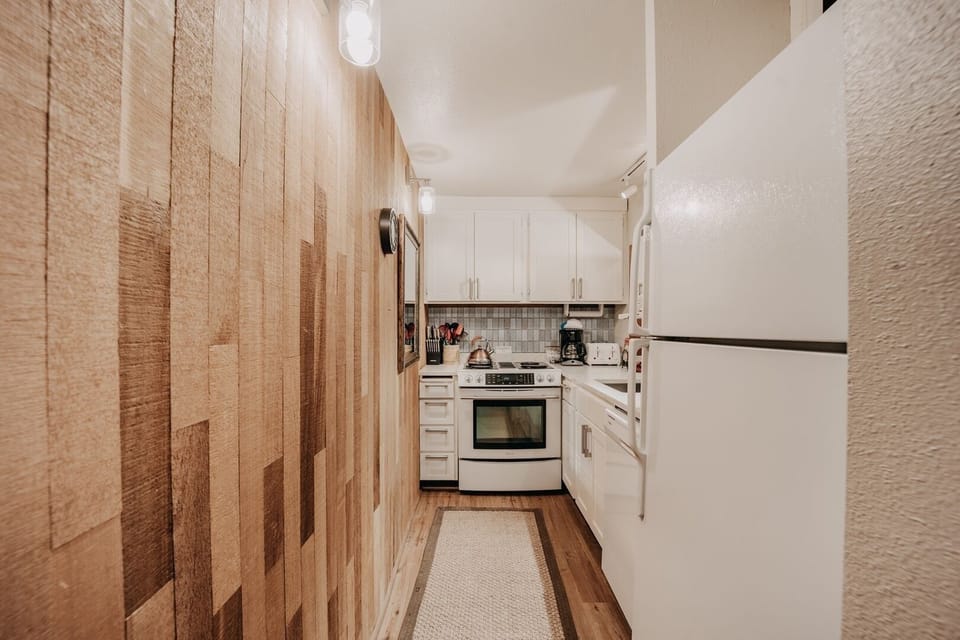 Indoors, Floor, Kitchen, Hardwood, Stained Wood