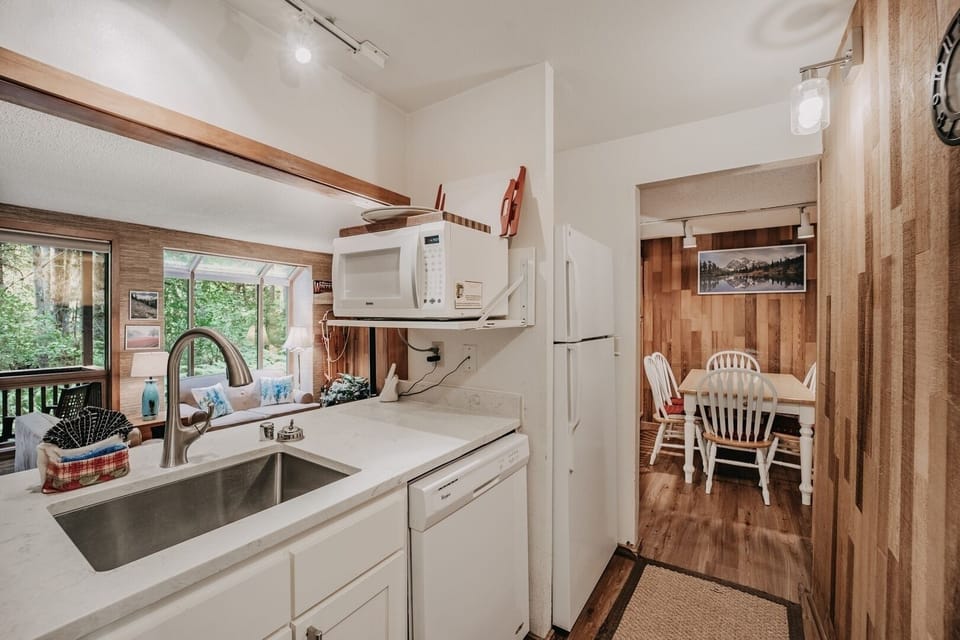 Indoors, Sink, Sink Faucet, Home Decor, Microwave