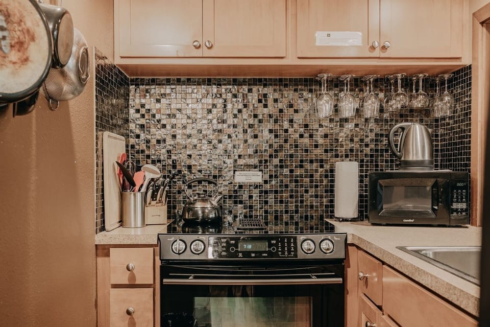 Indoors, Microwave, Oven, Kitchen, Sink