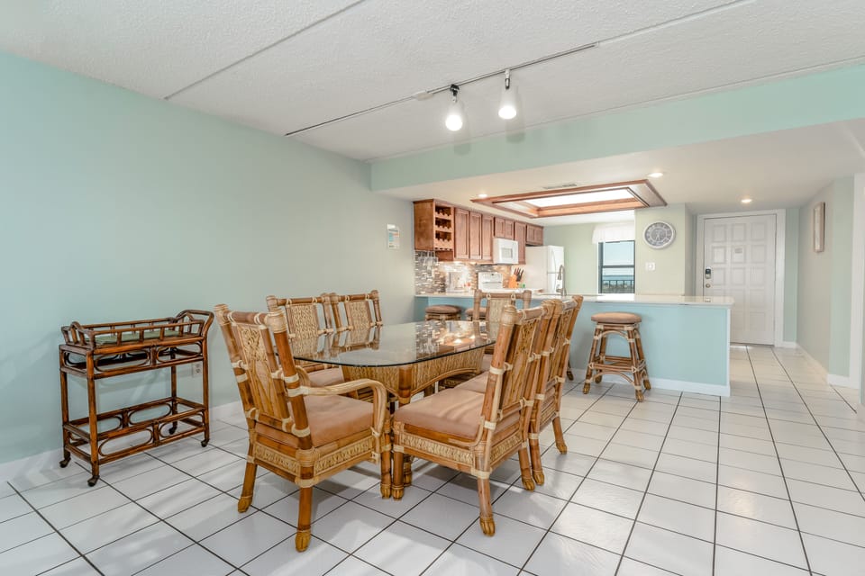 Our open concept floor plan will keep you and your guests connected, no matter which room you're in.