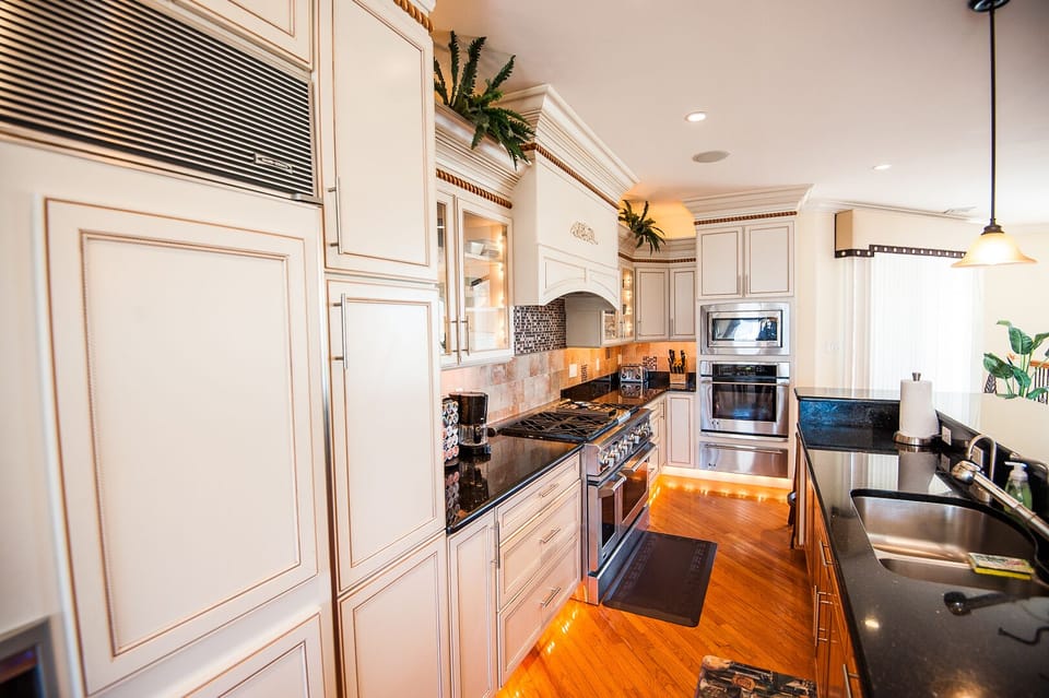 Gourmet Kitchen with 2 dishwashers, Sub Zero Refrig, 6 burner stove and 3 ovens.
