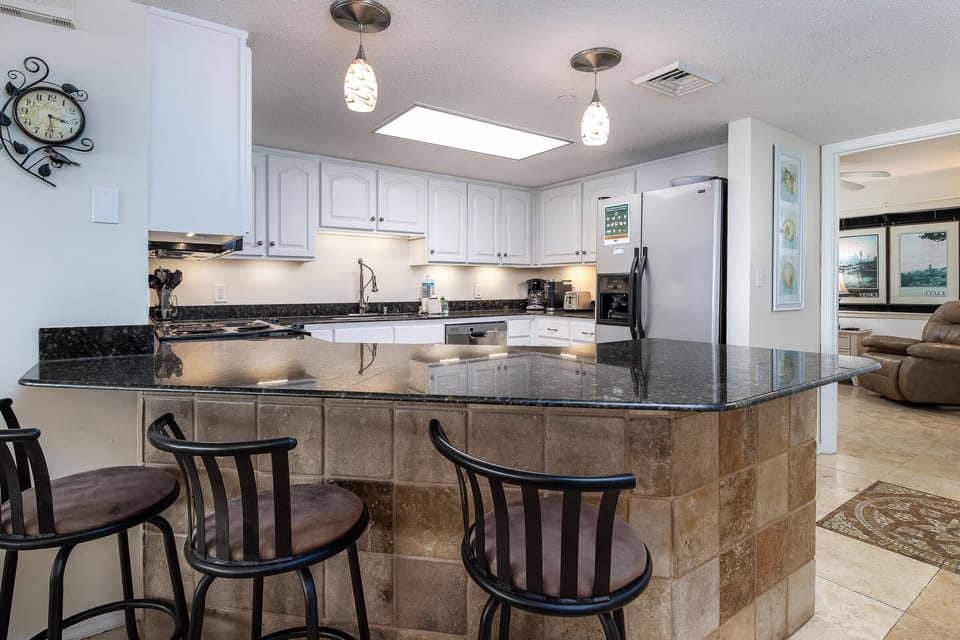 Kitchen bar stools and kitchen