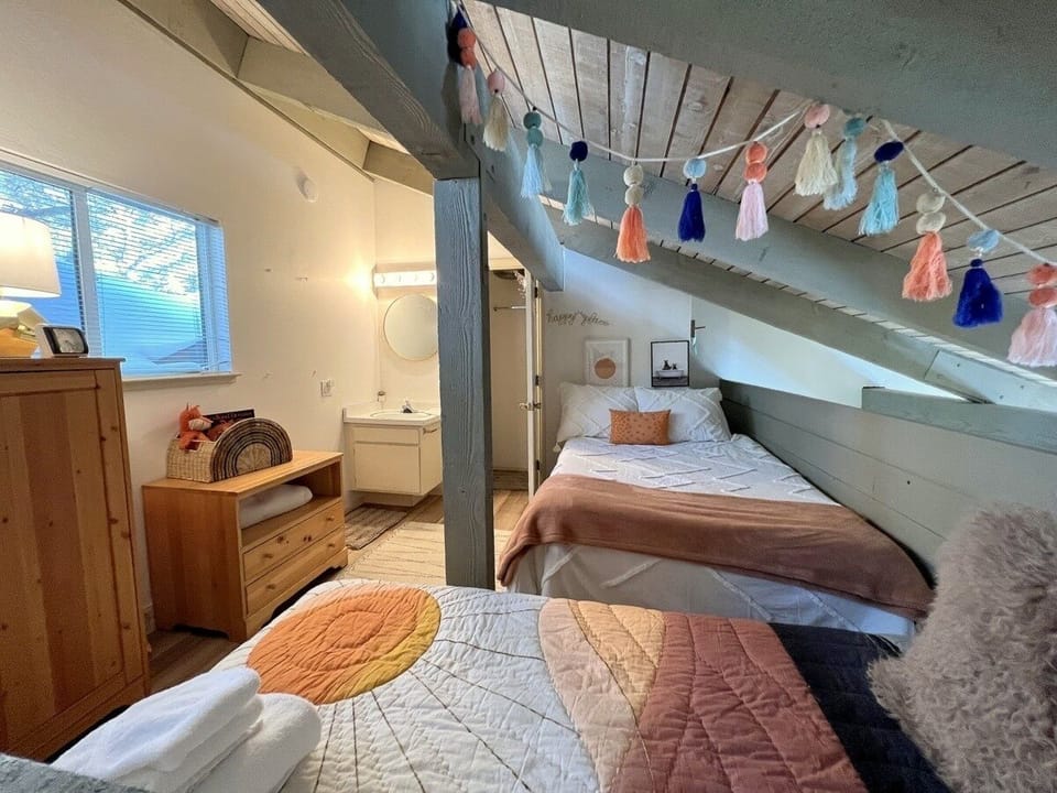 Loft pic#2