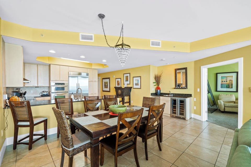 Dinning room table